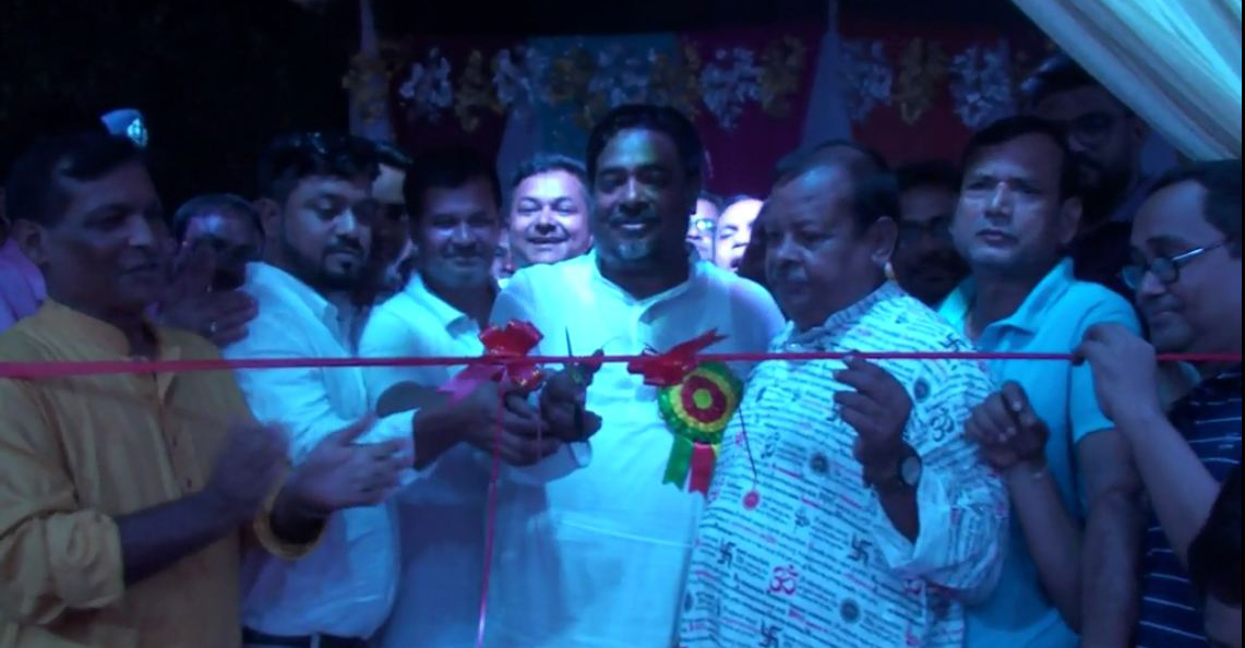 টাঙ্গাইলের প্যাড়াডাইস পাড়ায় দূর্গাপূজার